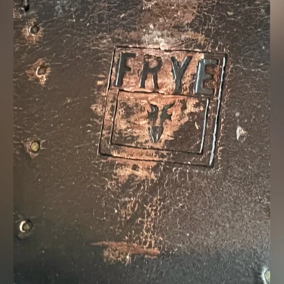 FRYE Melissa Button Zip Short Grey/Brown Leather Ankle Boots, Size 9 - Picture 11 of 16